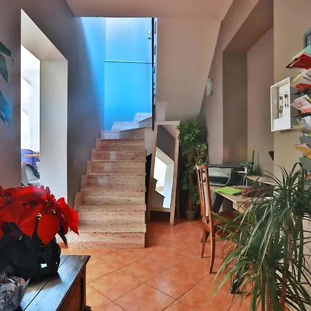 Sant'onofrio Terrace Apartment